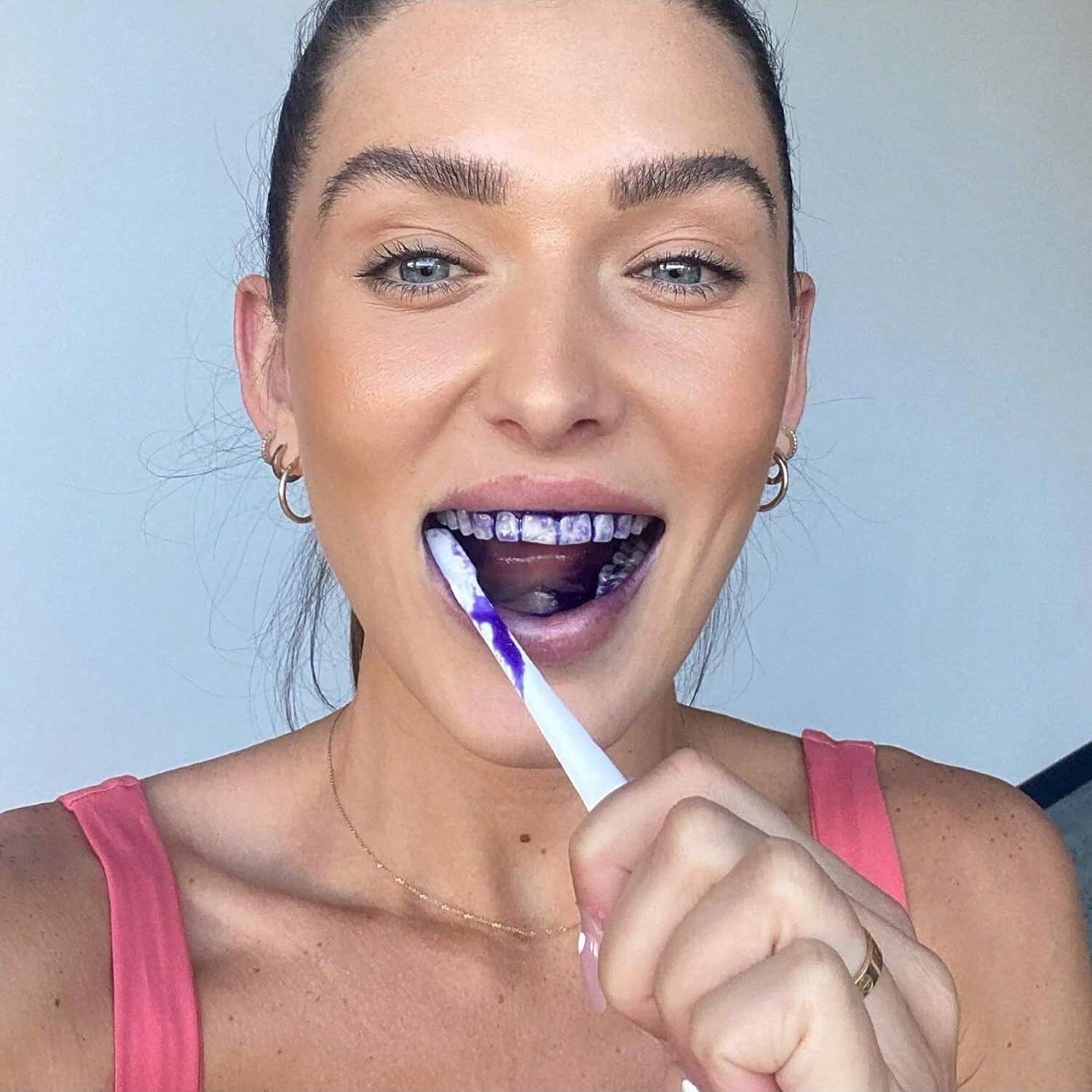 ที่มีประสิทธิภาพสีม่วง Correct - Teeth Whitening Xylitol บทวิจารณ์และราคา